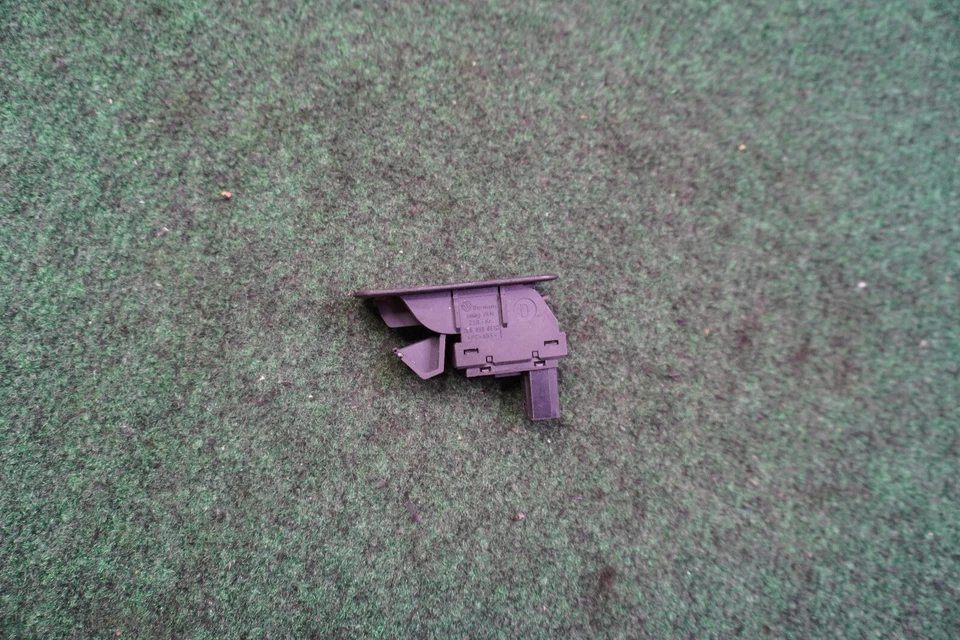 Interruptor de ventana trasera izquierda Volkswagen Touareg 2008 7l6959851d OEM Foto 2 de 4