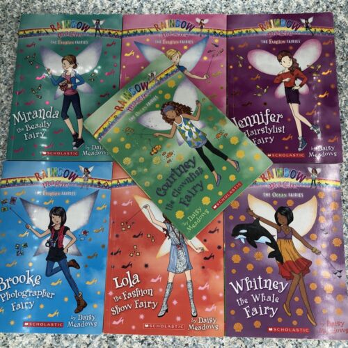 Lot of 7 RAINBOW MAGIC Series OCEAN & FASHION Fairies Scholastic Chapter Books - Afbeelding 1 van 9
