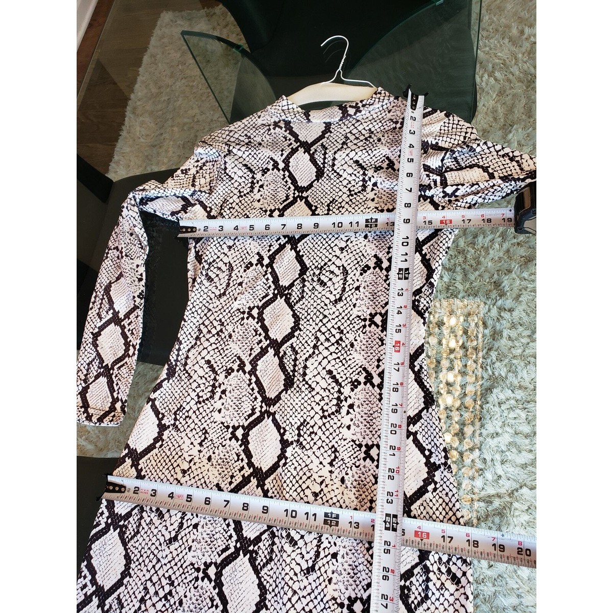 long sleeve snake print maxi dress Tinnie Elegant Tailored Long Sleeve Snake Print Woven Maxi Dress