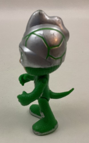 PJ Masks Gekko Kickback Motorcycle Pull Back And Go Plus Figure - Picture 3 of 11