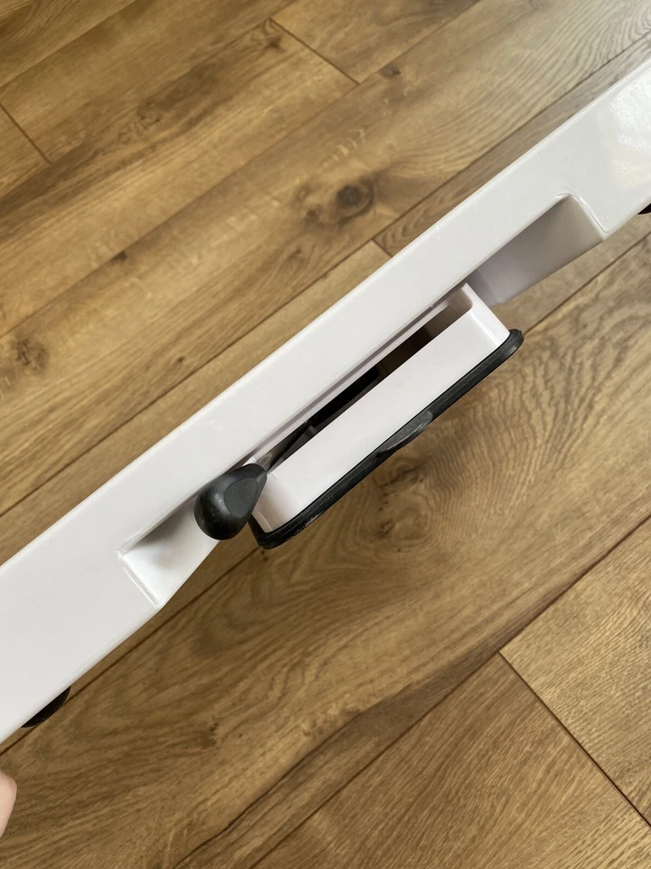 NUEVO Heavy Duty dfl blanco 12x17” tabla de tallar de corte con agarre y bloqueo Foto 4 de 4