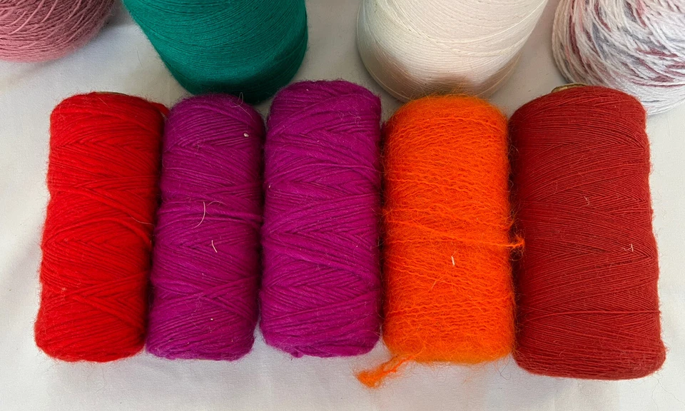 Huge 7+ lb Lot Of Knitting Machine Yarn Cones Needlework Weaving Vintage Knit - Image 4 of 4