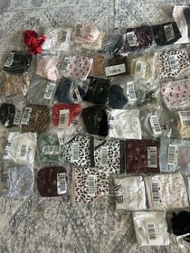 LARGE LOT of VICTORIA SECRET 138 Total Pieces