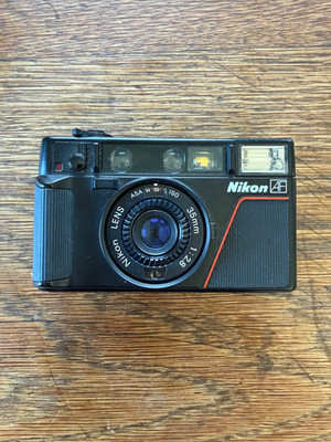 Nikon L35AF  35mm Point and Shoot Film Camera |UNTESTED, OPERATION NOT CONFIRMED