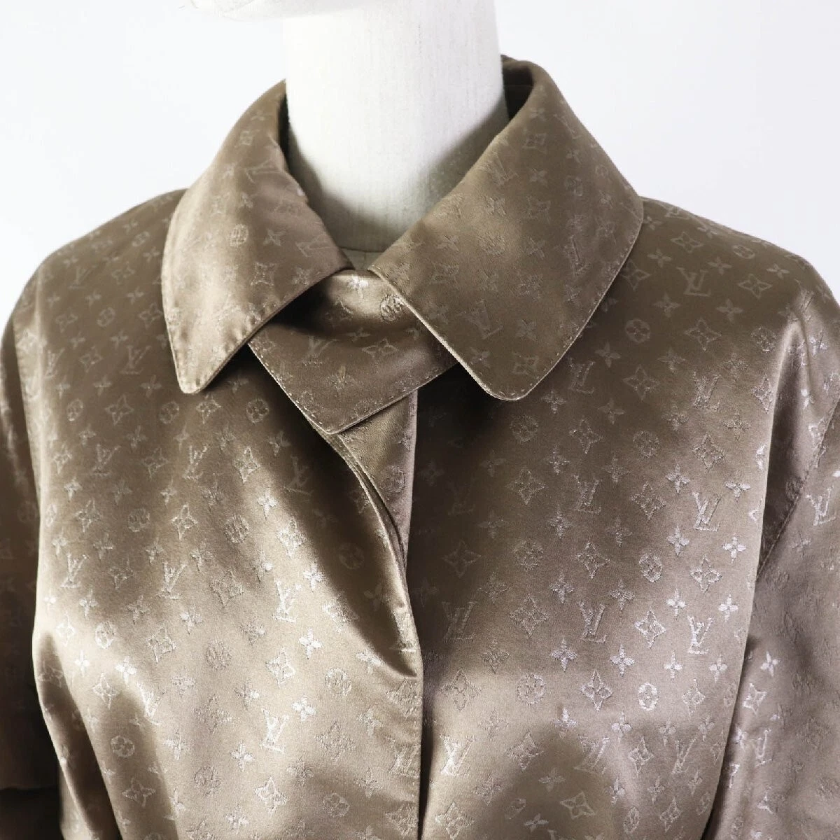 LOUIS VUITTON（LV） Cappotto lungo LOUIS VUITTON seta monogramma cintura marrone taglia 38 donna