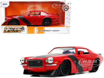 DUB CITY （1971 CHEVY CAMARO ）ミニカー 1971 CHEVROLET CAMARO Z/28 RED W/BLACK STRIPES 1/24 DIECAST