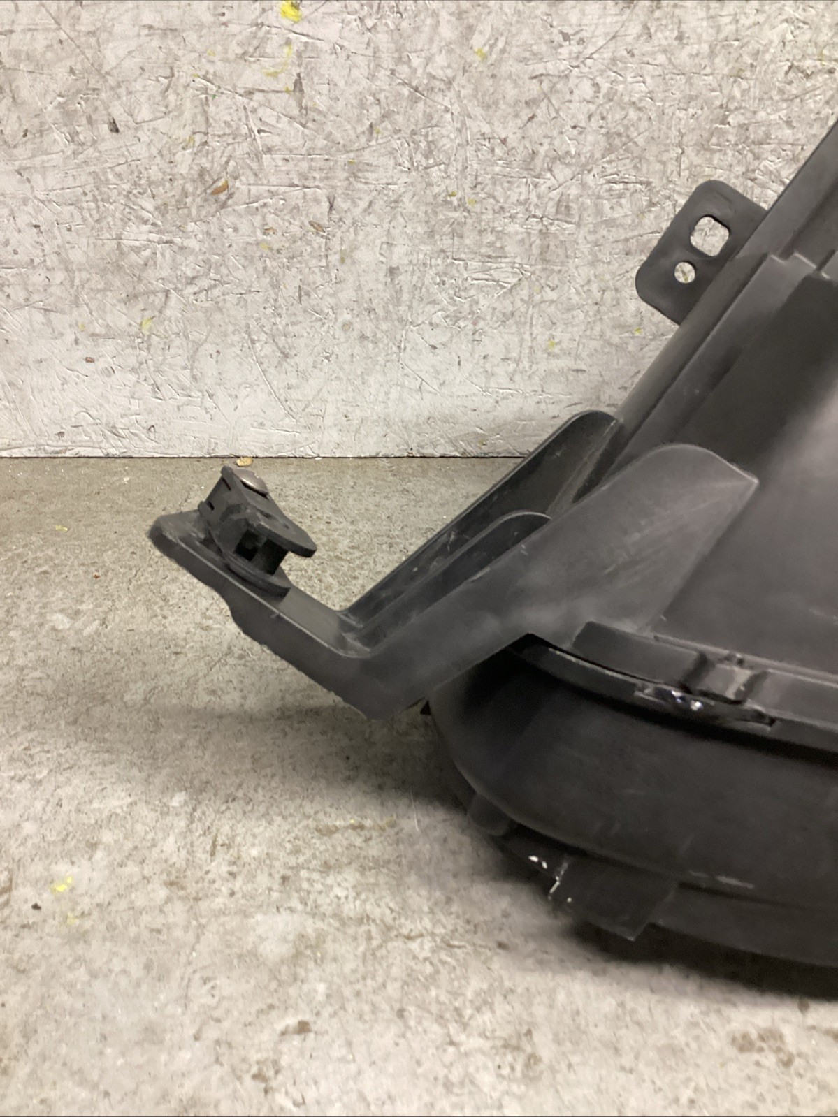Bentley Bentayga 2017-2020 Right Headlight