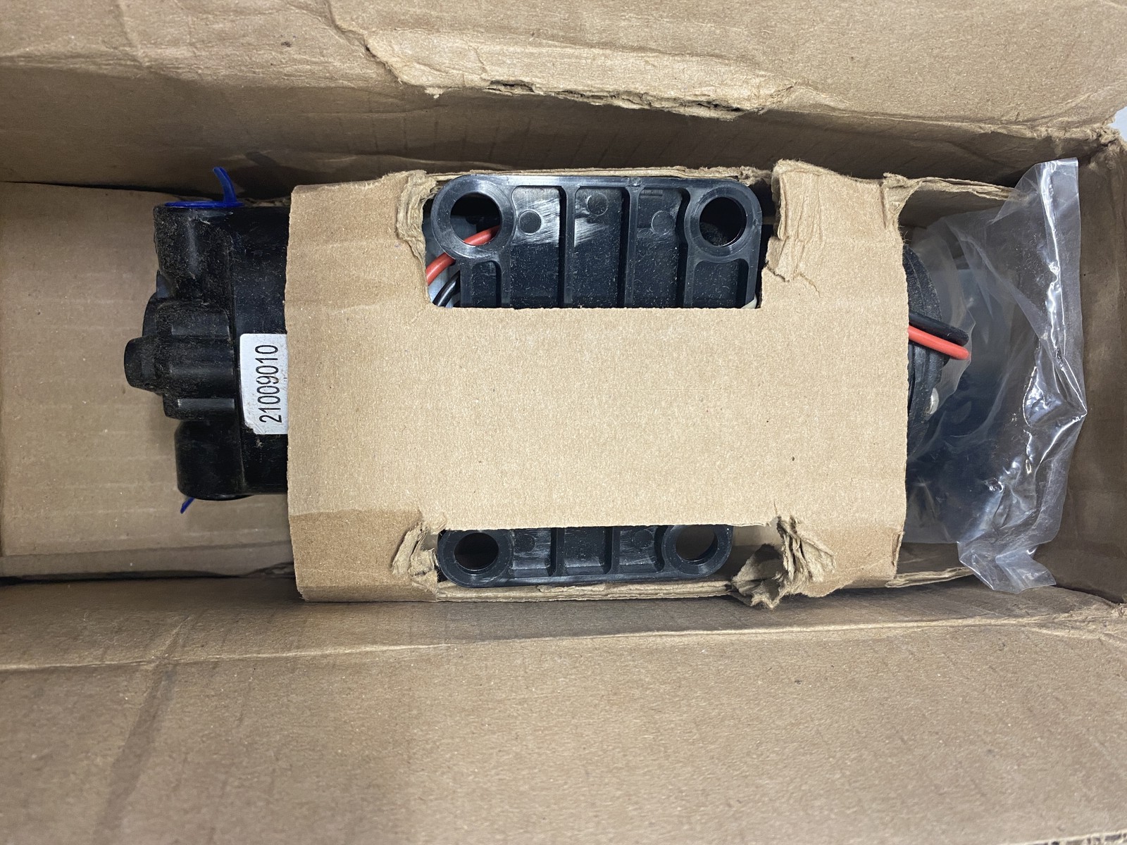 Flojet Duplex II Diaphragm Pump D71X000A