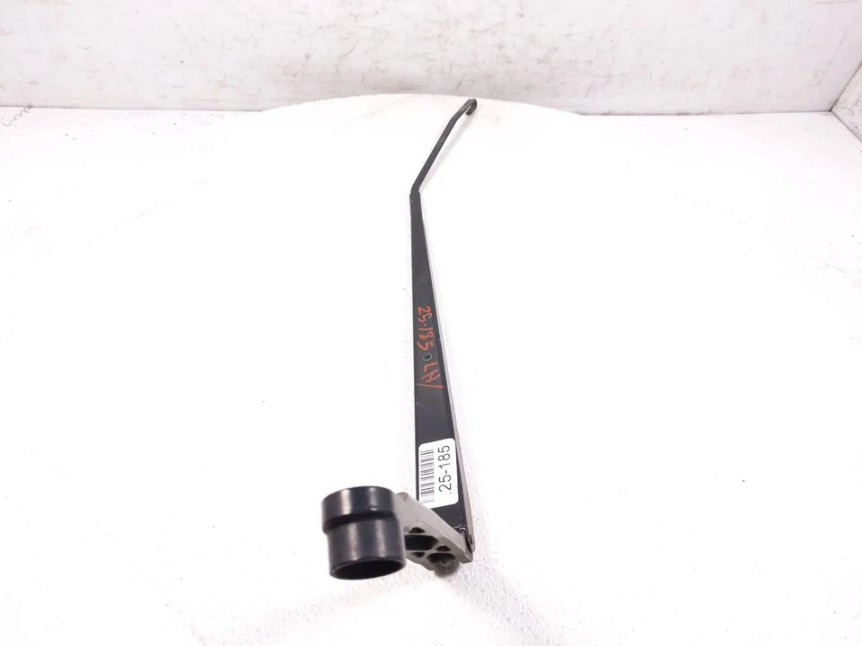 2017-2021 Subaru Wrx Right Passenger Windshield Wiper Arm 86532Fj152 - Image 2 of 4