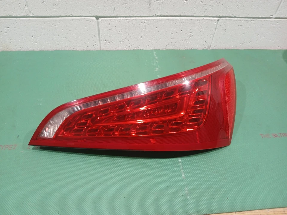 2009-2012 AUDI Q5 RH ЗАДНИЙ ФОНАРЬ - Изображение 4 из 4