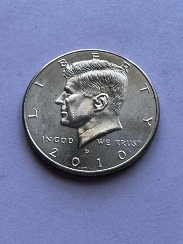 2010 D Kennedy Half Dollar (1) Clad Coins Circulated NIFC  Free shipping  N 509