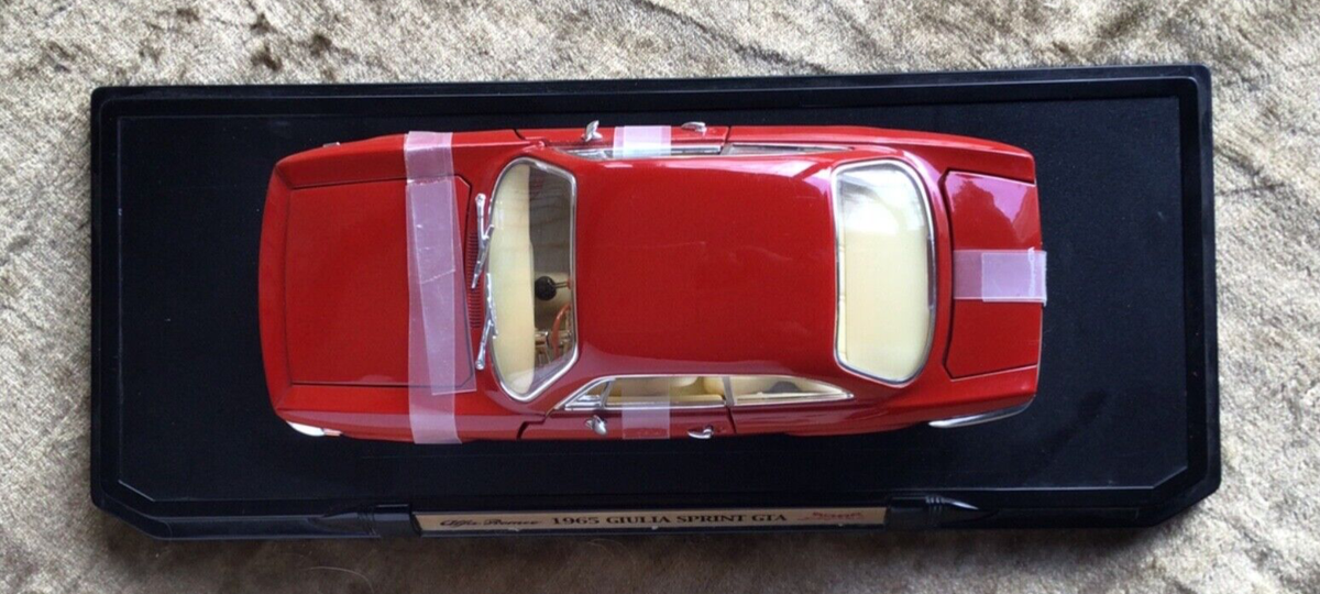 Red 1965 Alfa Romeo Giulia Sprint GTA 1/18 Road Signature