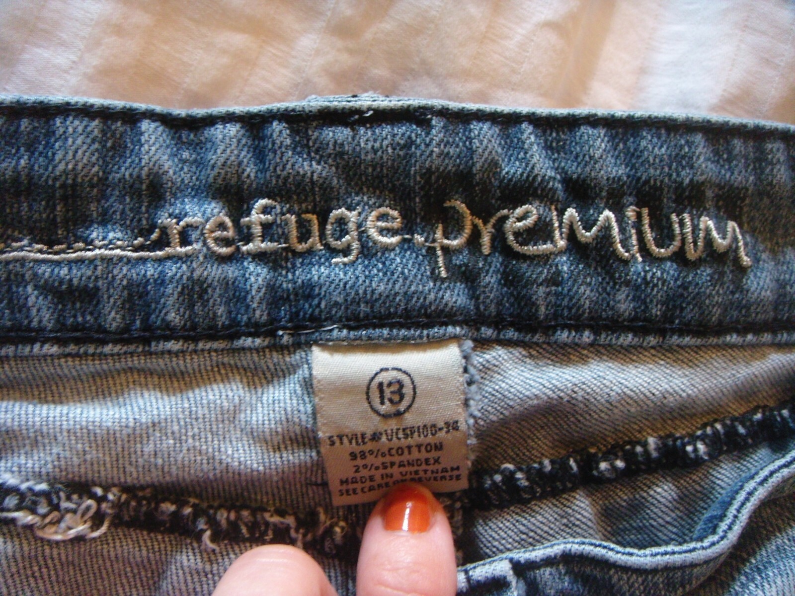 Refuge Premium 13 light blue denim distressed jeans Gem