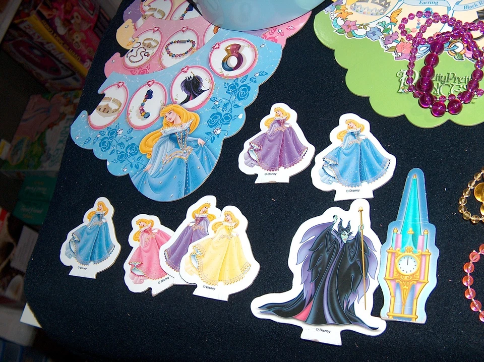 Pretty Pretty Princess Board Game Replacement Parts Pieces UPICK Jewelry / Box - Image 2 of 4