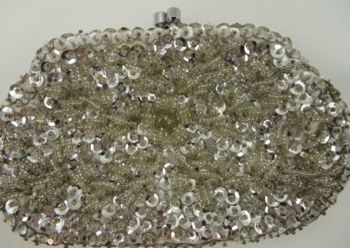 Vintage ADG Silver Beaded Sequin Coin Purse, Made in Hong Kong, Satin - Picture 4 of 4