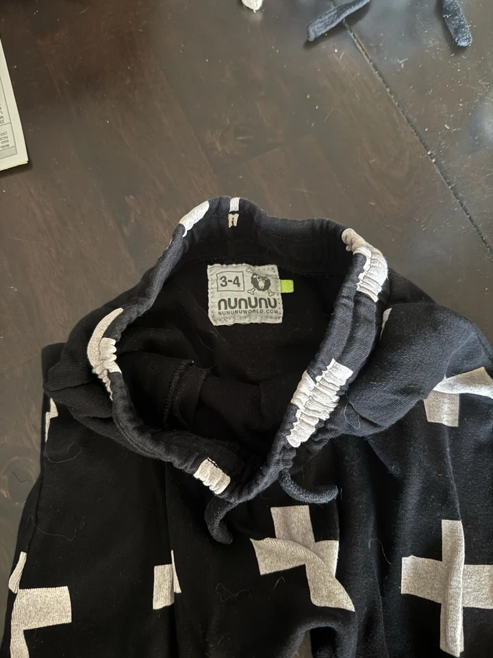 Nununu Boys Pants (lot of 3) 2 Pair of size 3-4 and 1 Pair of size 4-5 - Image 2 of 4