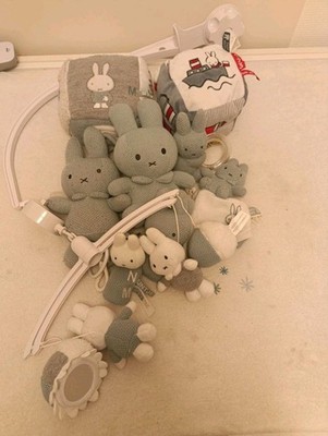 Miffy Plüsch Set 9-teilig Baby, Spielzeug, Babyspielzeug, Rassel, Schnullerkette