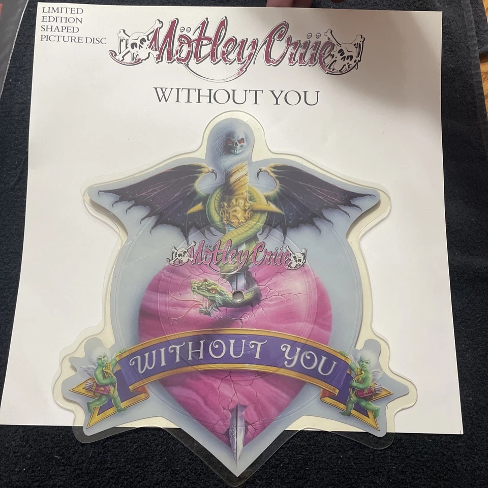 MÖTLEY CRUE Without You 7"  PICTURE DISC Vinyl Single & Program From Dr.Feelgood - Image 2 of 4