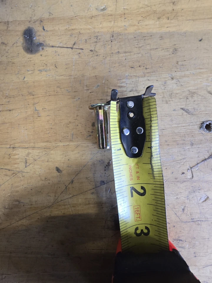 100 nuevas tuercas cruzadas prebullidas de acero amarillo zinc (más tuercas/insertos roscados) Foto 3 de 4