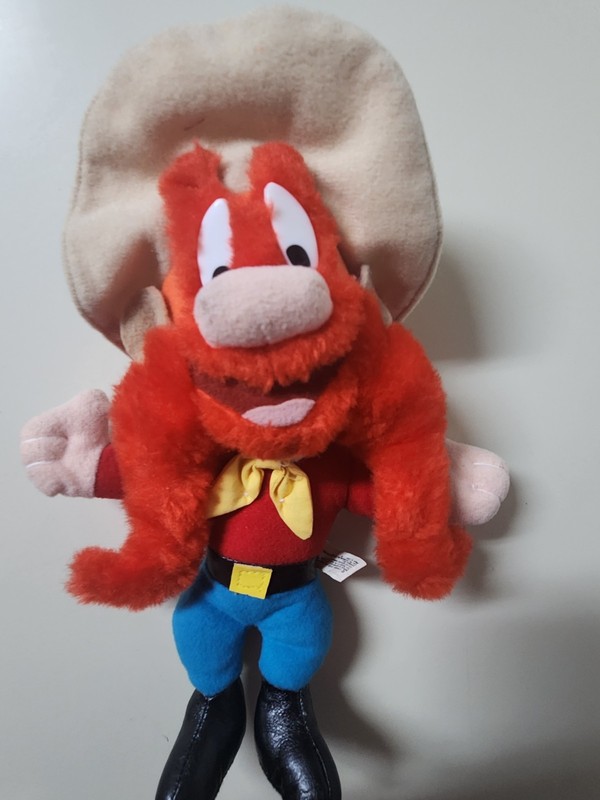 Vintage 1995 Yosemite Sam Looney Tunes Ace Novelty Stuffed Plush Toy Figure