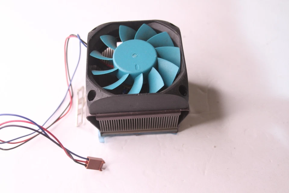 CPU Cooling Fan and Heat Sink - Image 2 of 4