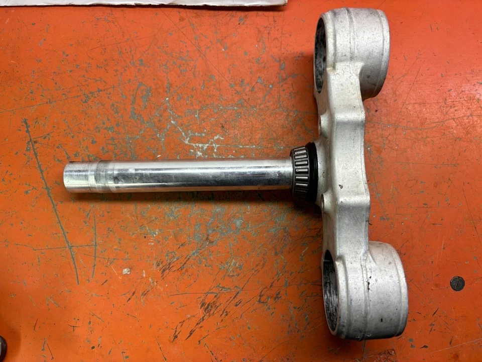 Abrazaderas triples inferiores (20 mm de desplazamiento) * KTM * 125cc-525cc * 2003-2008 Foto 2 de 4