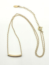 Collana girocollo Kris Nations oro 14 carati Vermeil curvo scorrimento pergamena