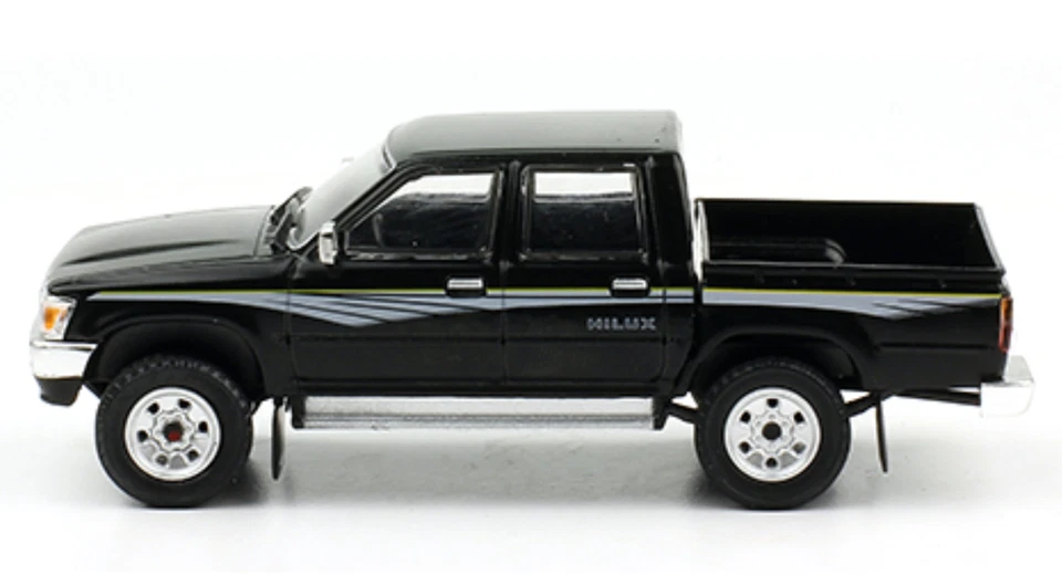 Toyota Hilux SR5 1997 Argentina Rare Diecast Pickup Truck Scale 1:43 + Magazine - Image 2 of 2