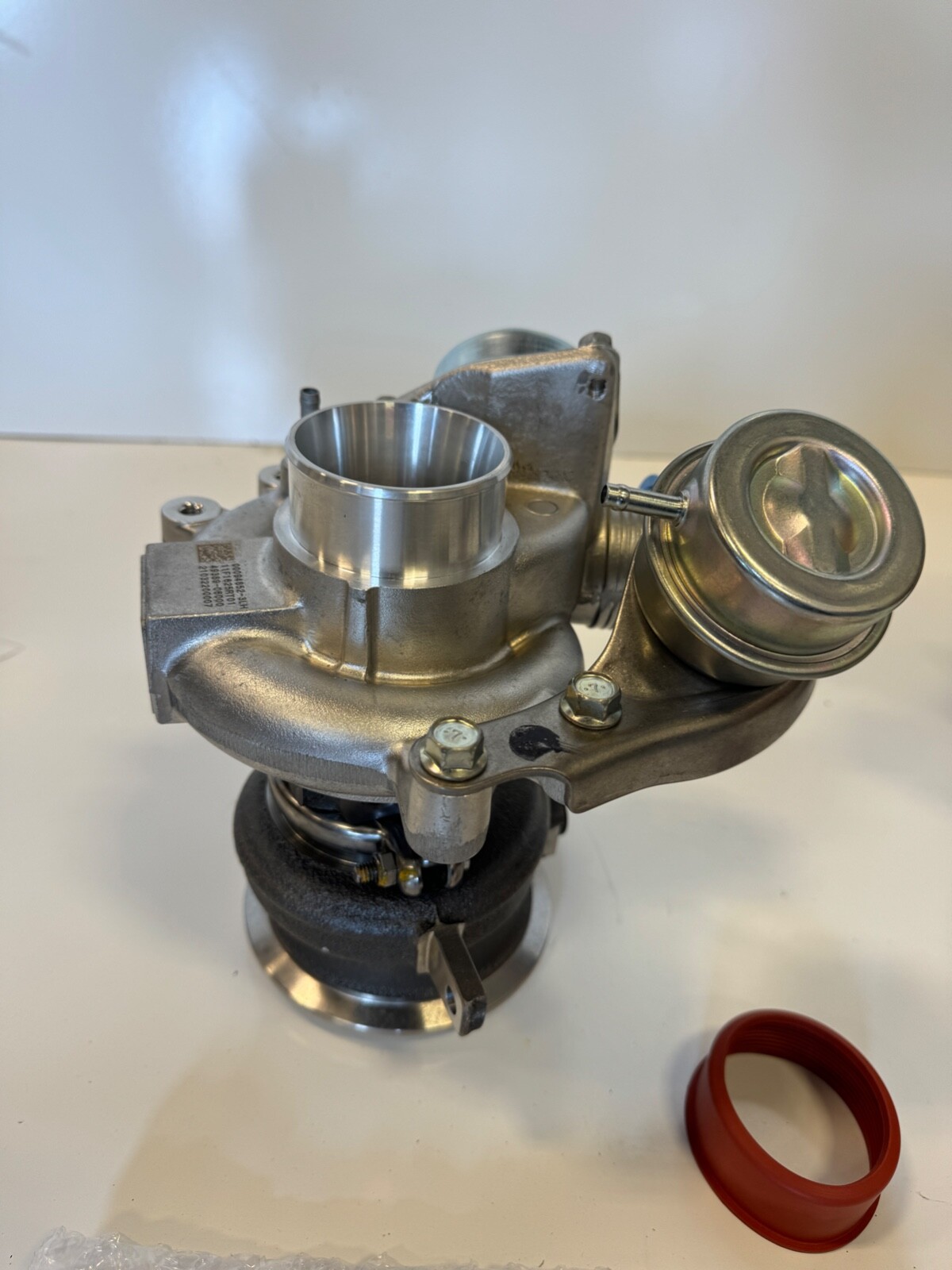 NEW McLaren 12C MP4-12C - Pair of OEM Turbo Turbochargers 11-14 & gaskets