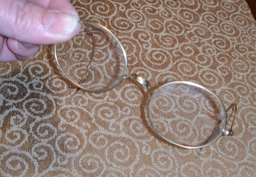 GAFAS HIPPIE ANTIGUAS LLENAS DE ORO GAFAS LENNON OVALADAS Santa HIPSTER - Imagen 5 de 11
