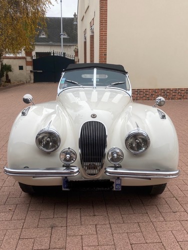 JAGUAR XK120