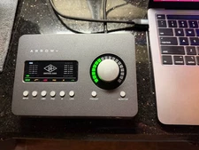 Universal Audio Arrow Thunderbolt 3 2 x 4 Channels Audio Interface 192 kHz