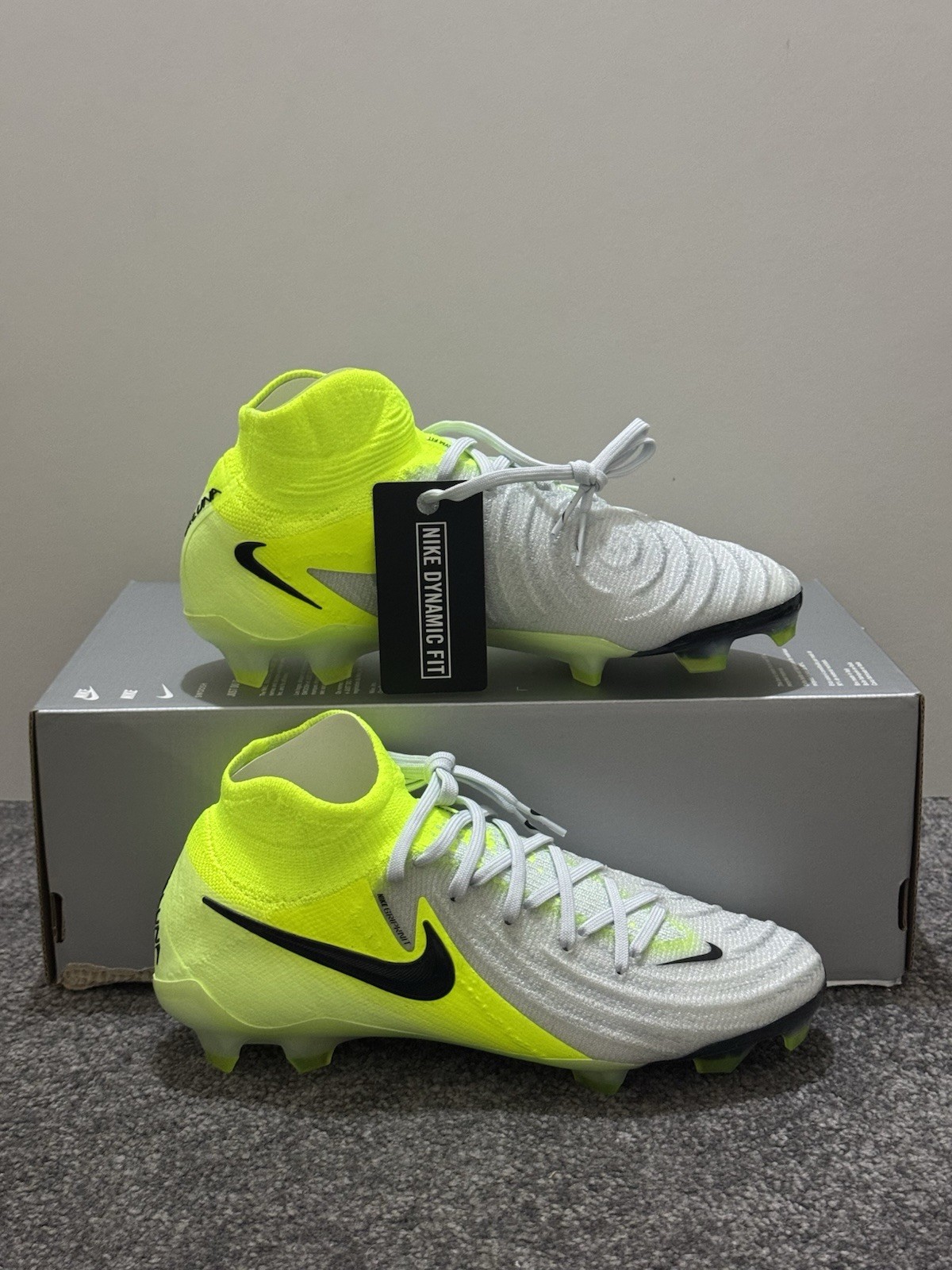 Nike Phantom Luna 2 Elite FG - Metallic Silver/Volt - FJ2572 003 - UK 3.5/EUR 36