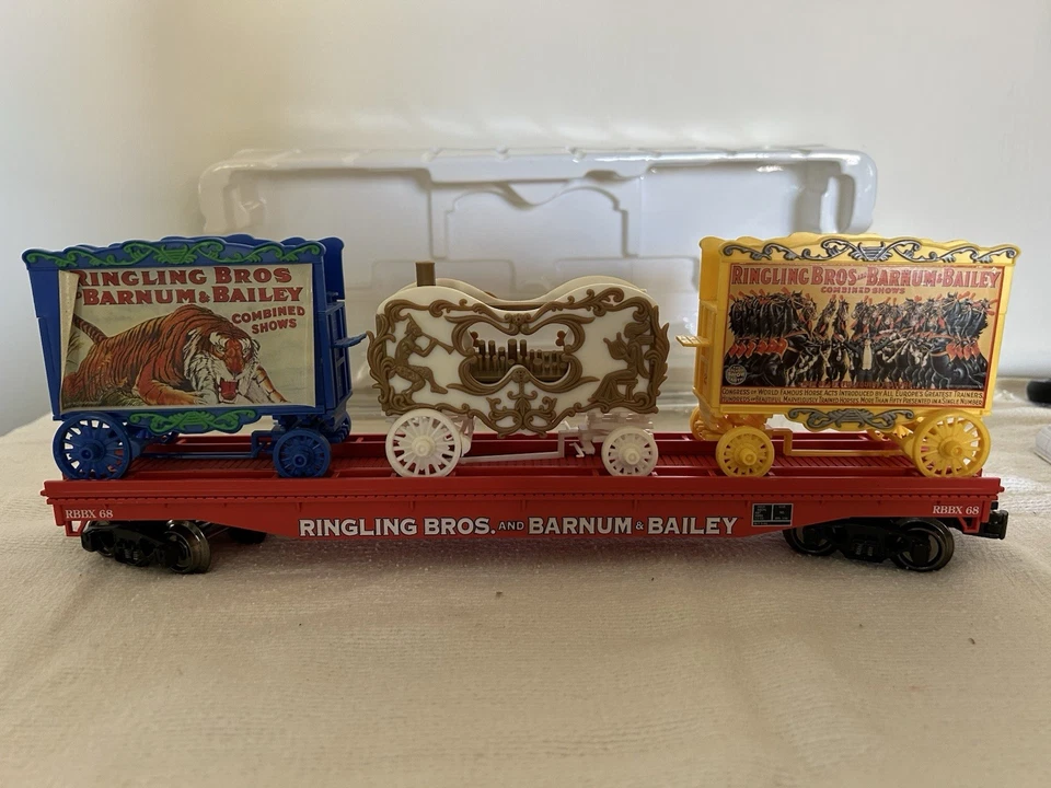 Lionel/K-line 6-21237 Flat Car w/3 Circus Wagons Ringling Bros - Image 3 of 4