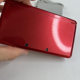 Nintendo 3DS Handheld Video Game Console Red CTR-001 (USA) W Charger US Model