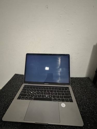 Apple MacBook Pro 13 Core i5 8GB 500GB Gray 2018 - FOR SCRAP