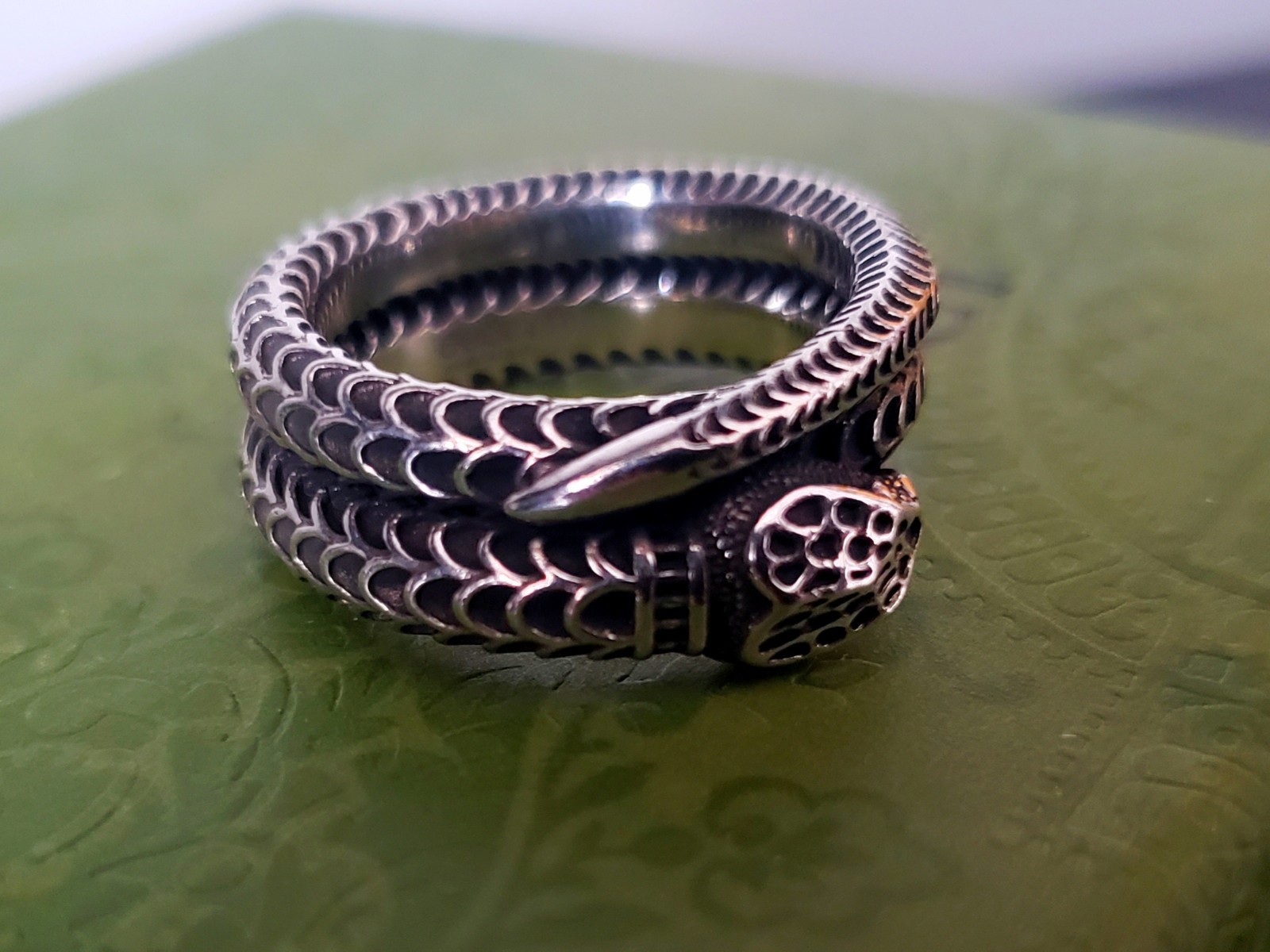 Gucci Sterling Silver Snake Ring With Box/papers Size 7 thumbnail 2