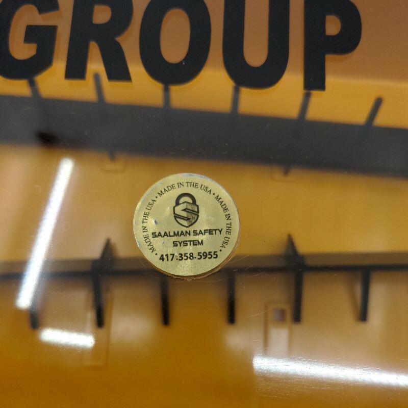 CONDOR 437R34 Group Lockout Box Yellow 10.5