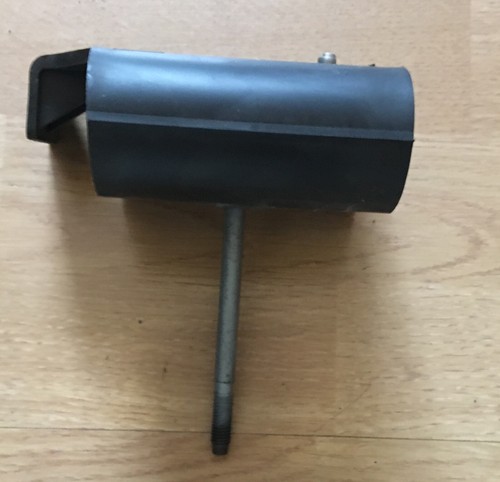 STOßSTANGE HALTERUNG HALTER VORNE A2088800114 MERCEDES W208 CLK MOPF Bj. 2000