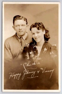 Frederick MD Happy Johnny & Wife Vonny WFMD Radio DJ John Zufall Postcard H35
