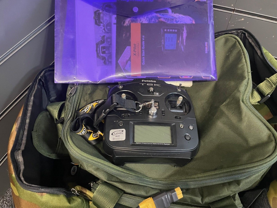 Carplounge RT4 Bait Boat with Toslon X Pilot GPS Autopilot