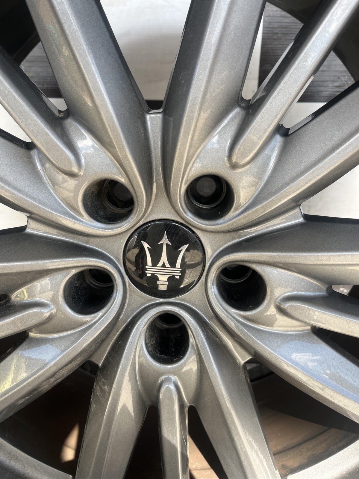 2021 - 2024 Maserati Quattroporte Wheel Rim 20x8.5 Used Oem 670123471