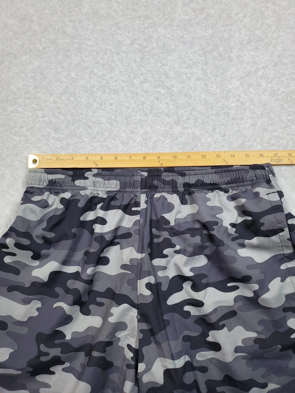gymshark arrival gym workout black camo shorts