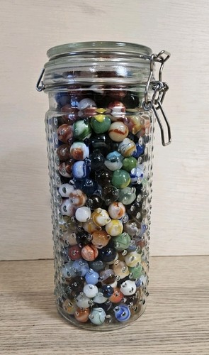 VINTAGE LOT MARBLES