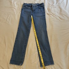 Levi's 314 Shaping Straight Leg Women  s Jeans Size 26
