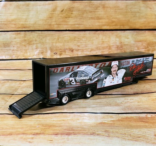 Dale Earnhardt #3 Diecast Semi Truck 1:64 Darlington Raceway Winner Circle - Picture 5 of 5