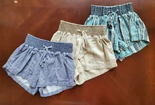 Rewash Junior Wide Leg High Waist Smocked Short Large (10-12)