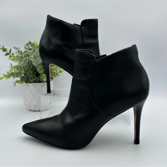 Zapatos botín Johnston & Murphy para mujer de cuero negro con cremallera al tobillo talla 8,5 Foto 2 de 4