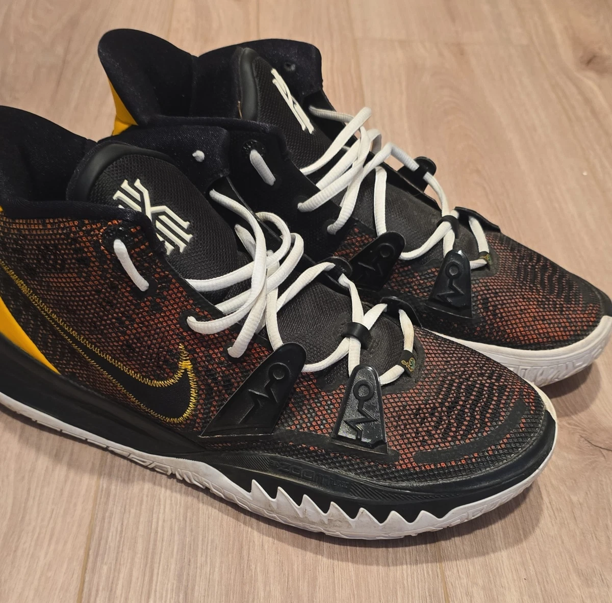Preços baixos em Nike Kyrie 7 Black | eBay