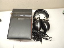 VTG Pioneer SE-305 Over-Ear Stereo Headphones...